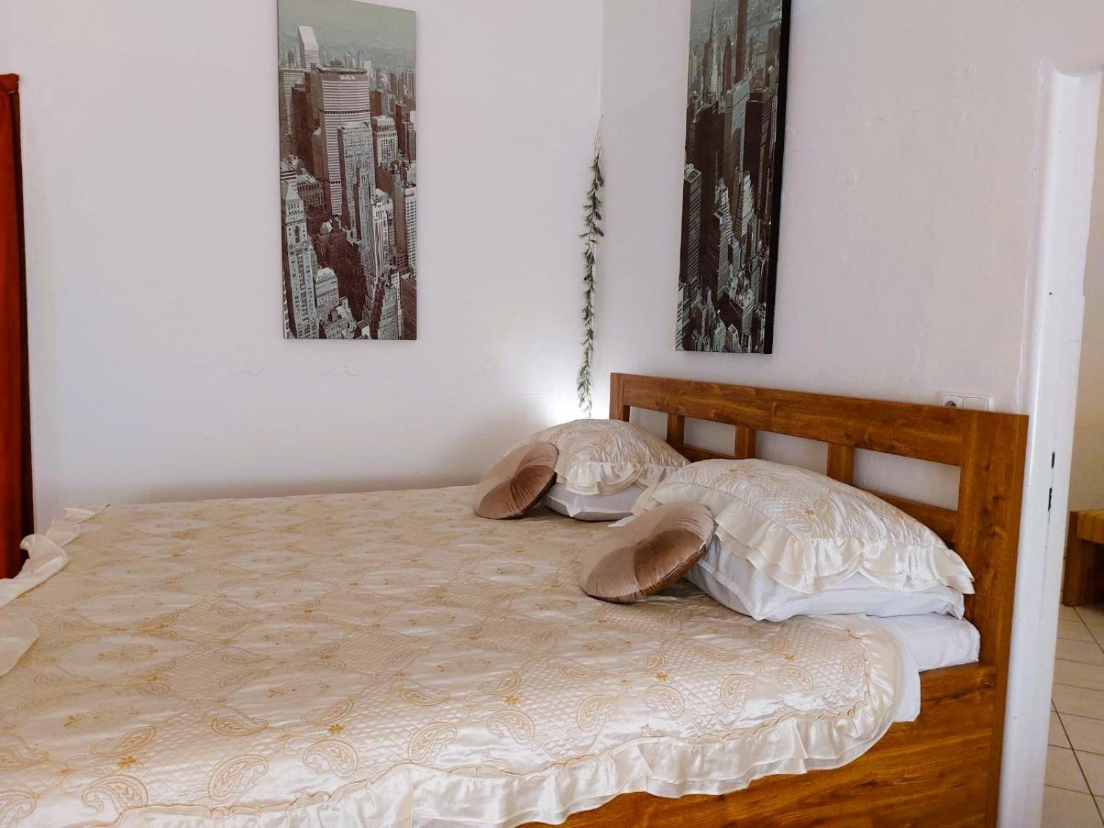 Exkluzivni Apartman V Prizemi V Hradci Kralove Градец-Кралове Экстерьер фото